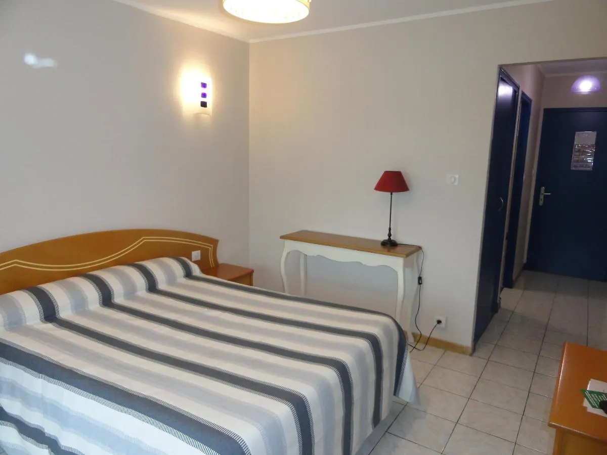Hotel De L'Ile Awinion