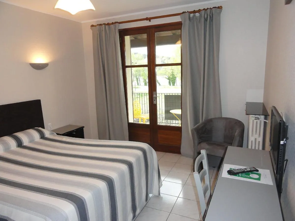**  Hotel De L'Ile Awinion Francja