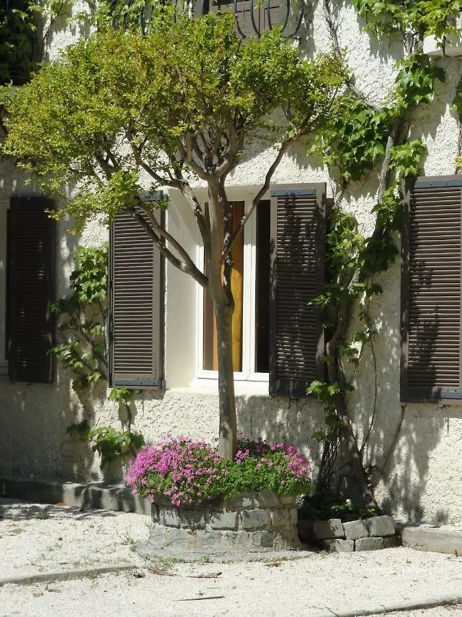 Hotel De L'Ile Awinion